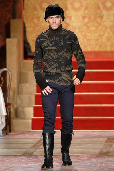 Look 9